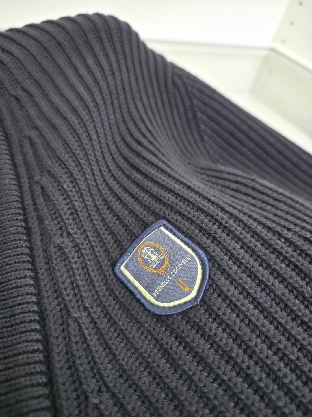wg.luxury-- 2ru9588o wool embroidery 2colour item: E-F443J1818-2H